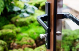 Hadirkan Nuansa Klasik dengan Handle Pintu Vintage Black Gothic, Promo Terbatas!