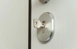 Pintu Terlihat Kurang Serasi? Kenali 5 Tipe Ring Kunci agar Desain dan Fungsinya Lebih Sempurna!